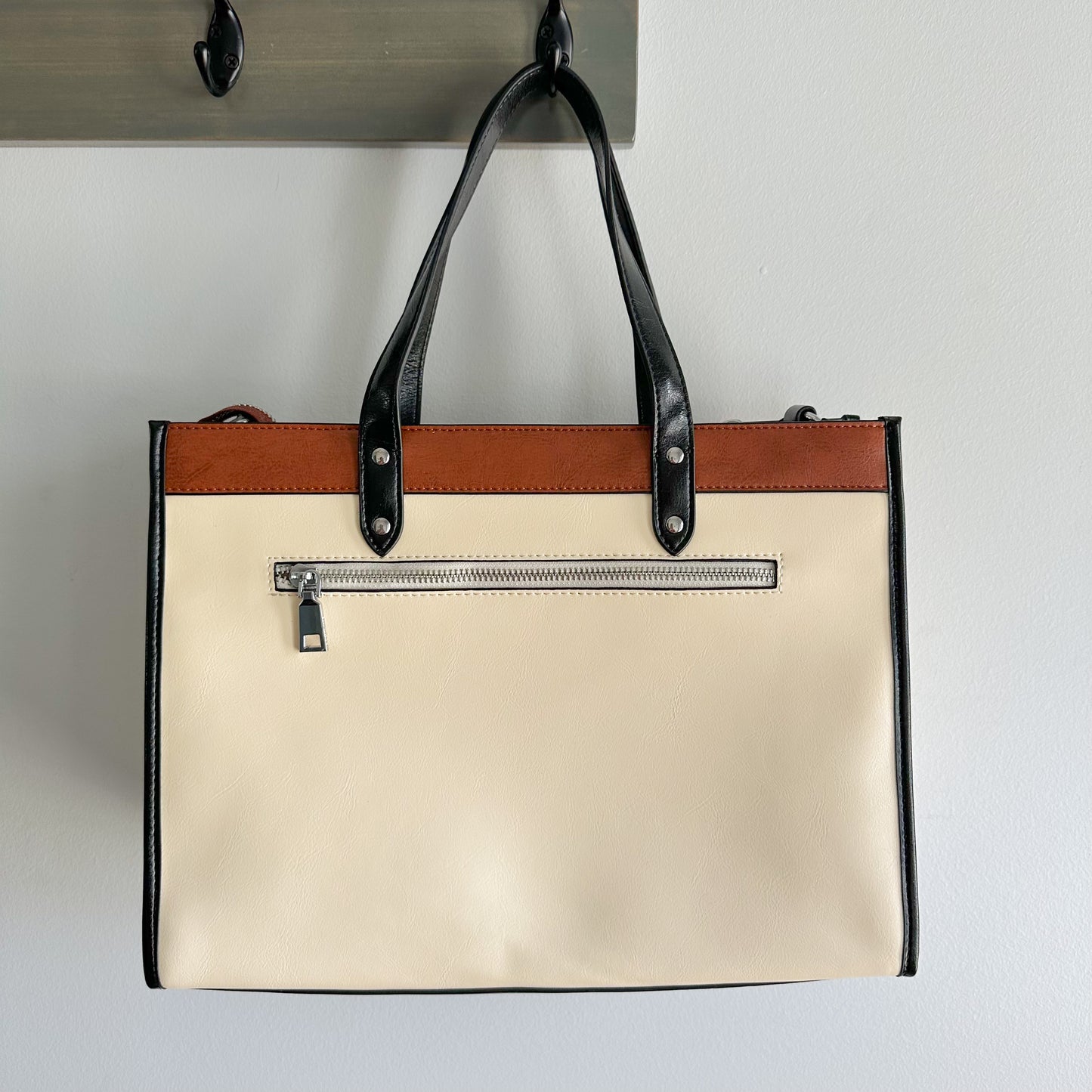 Bostanten New Logo Medium Leather Crossbody Bag