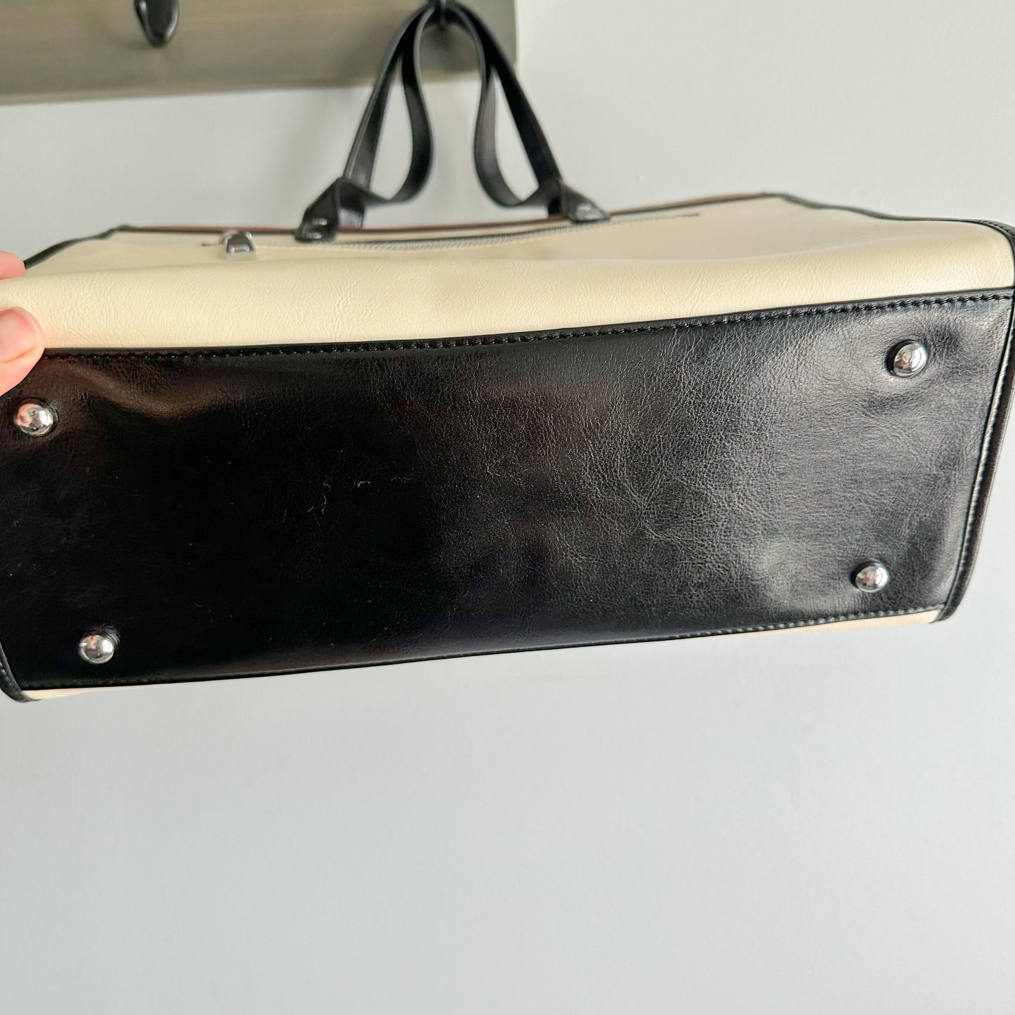 Bostanten New Logo Medium Leather Crossbody Bag