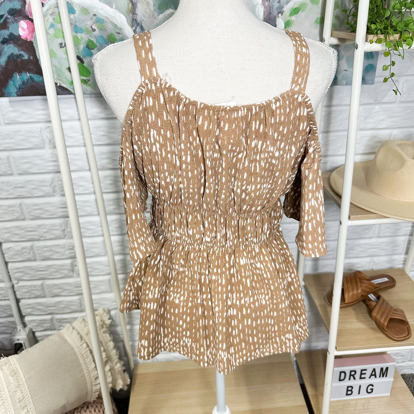 Maurice’s Polka Dot Cold Shoulder Top Size Small