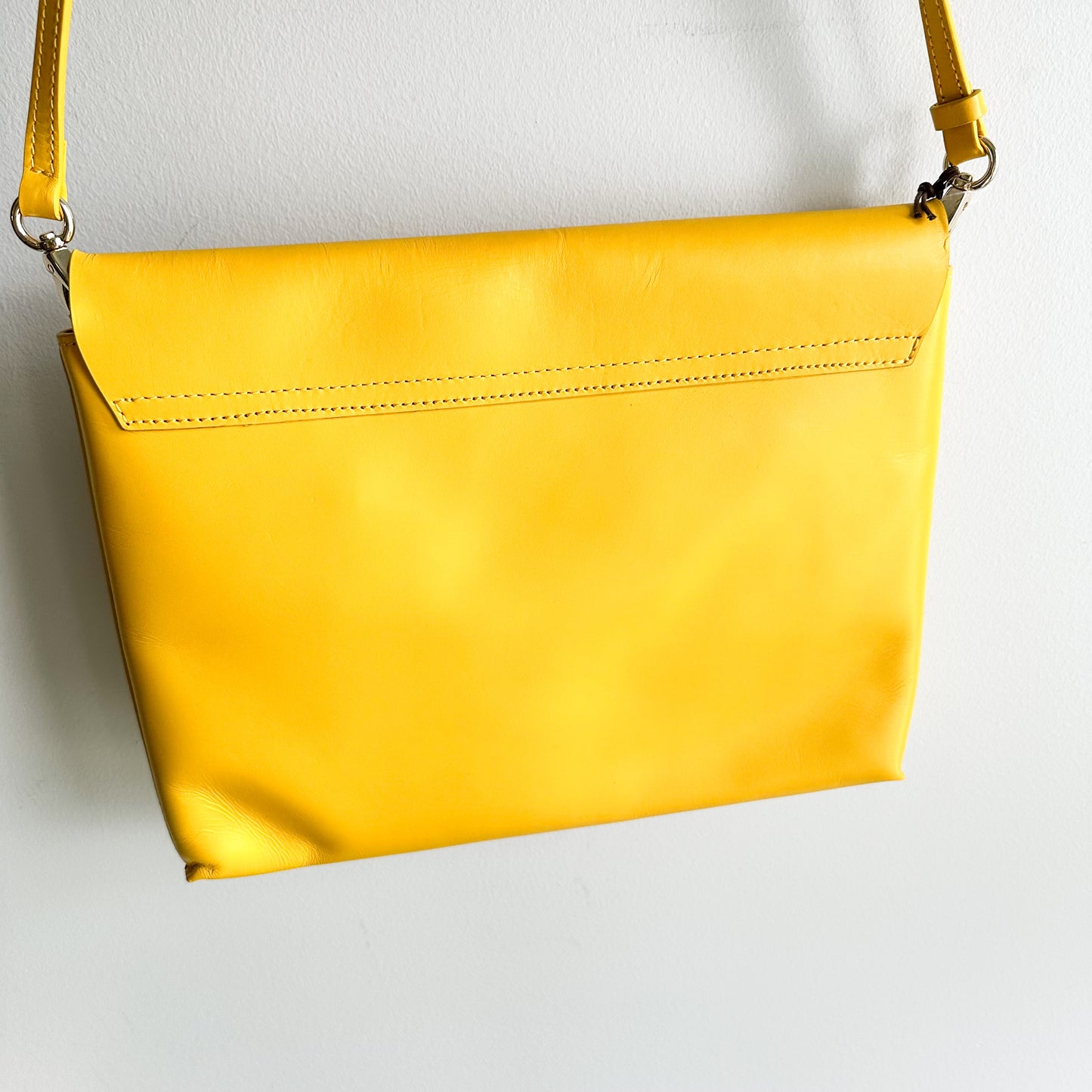 Tommy Bahama New Yellow Laser Cut Crossbody Purse