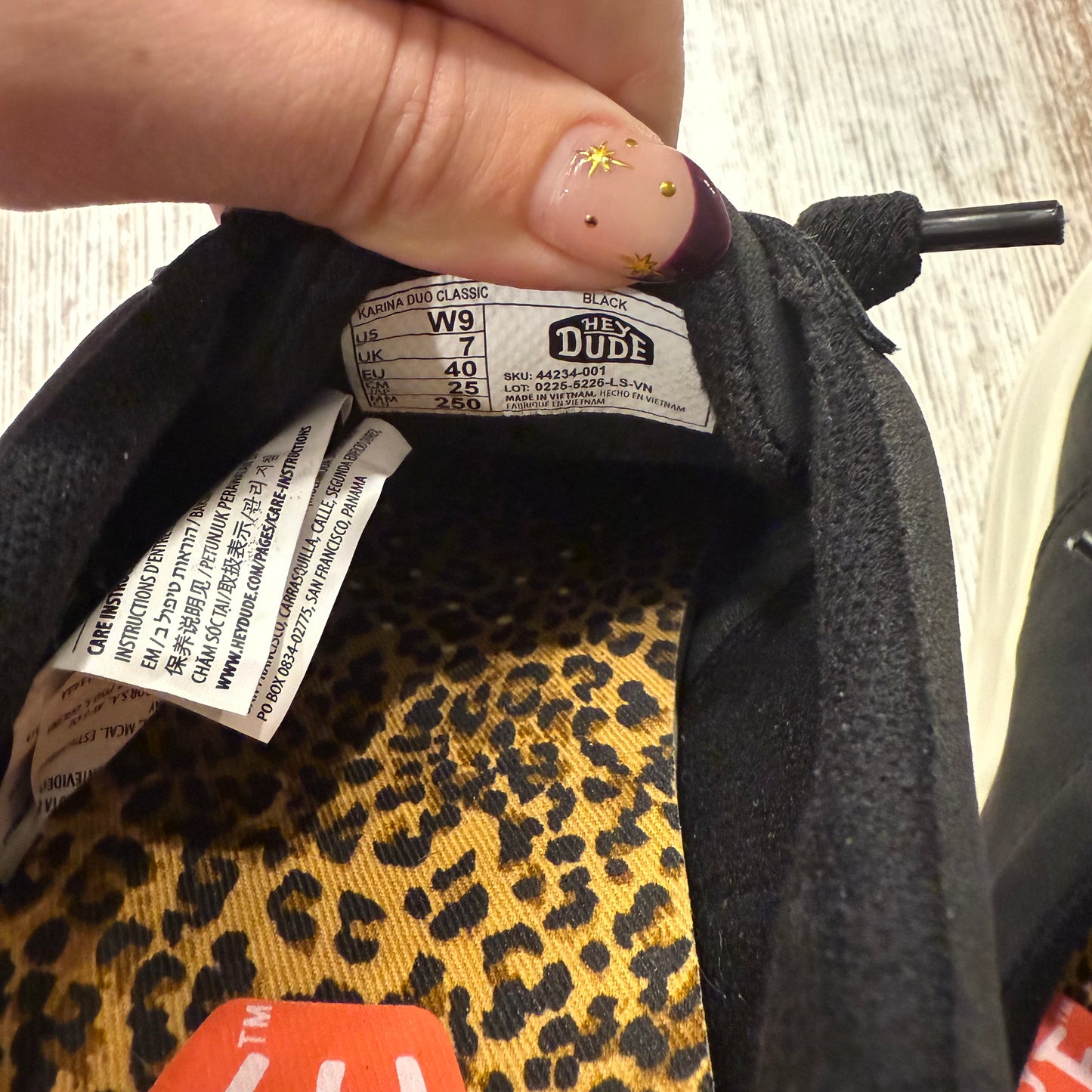 HEYDUDE Black Sneakers (9)