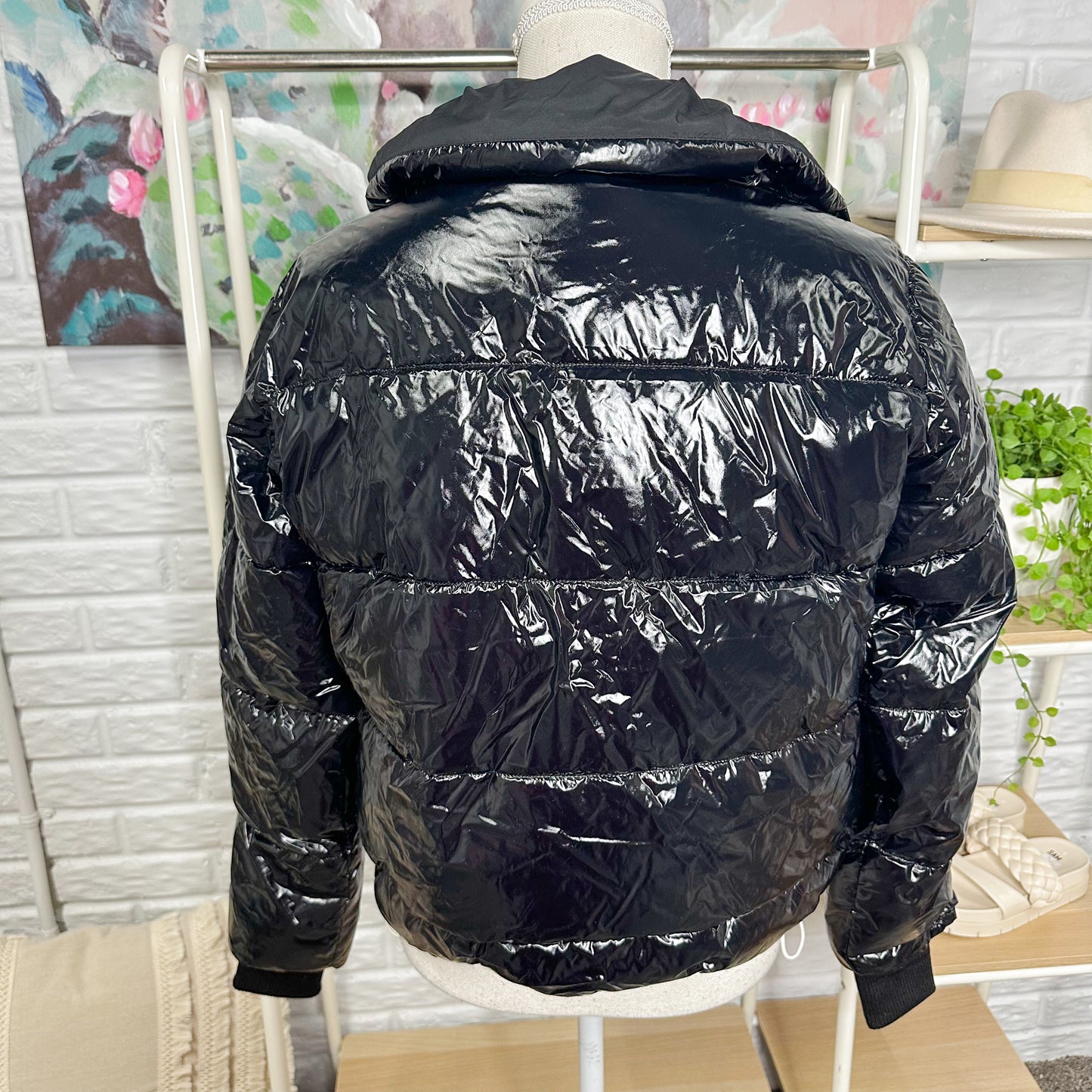 Lou & Grey Black Active Puffer Jacket Size XS