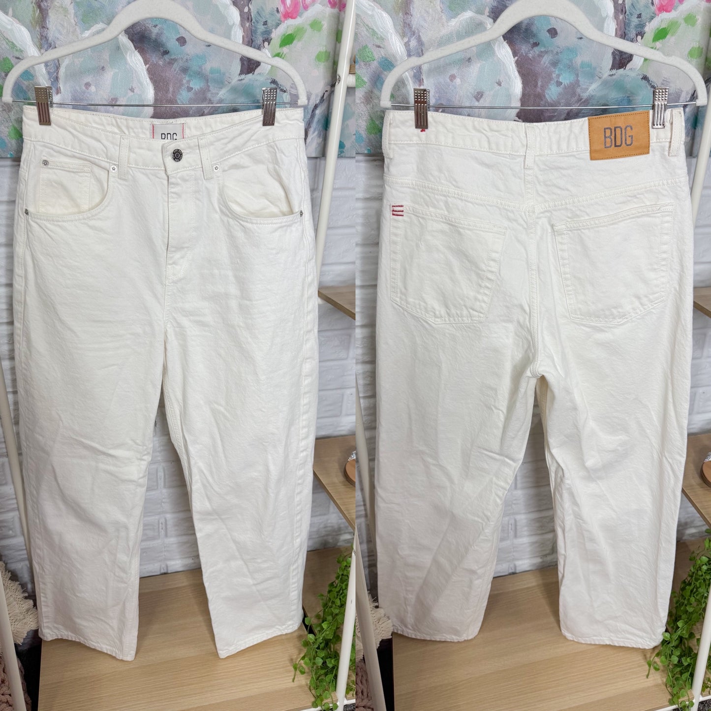 Urban Outfitters BDG White High Rise Relaxed Jeans (29)