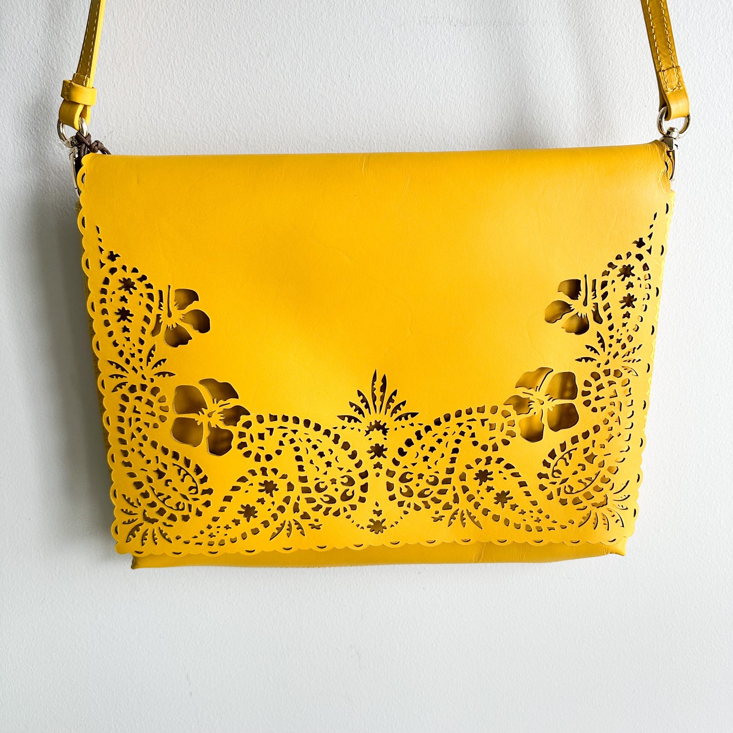 Tommy Bahama New Yellow Laser Cut Crossbody Purse