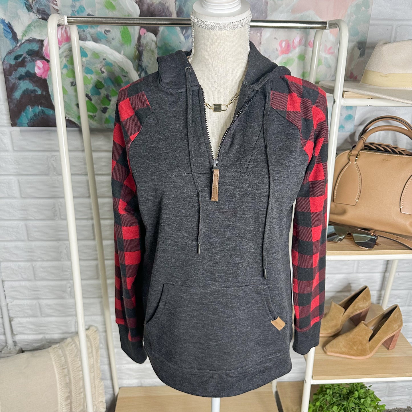 Maurice’s Homeward Buffalo Plaid Sleeve Hoodie Size Small