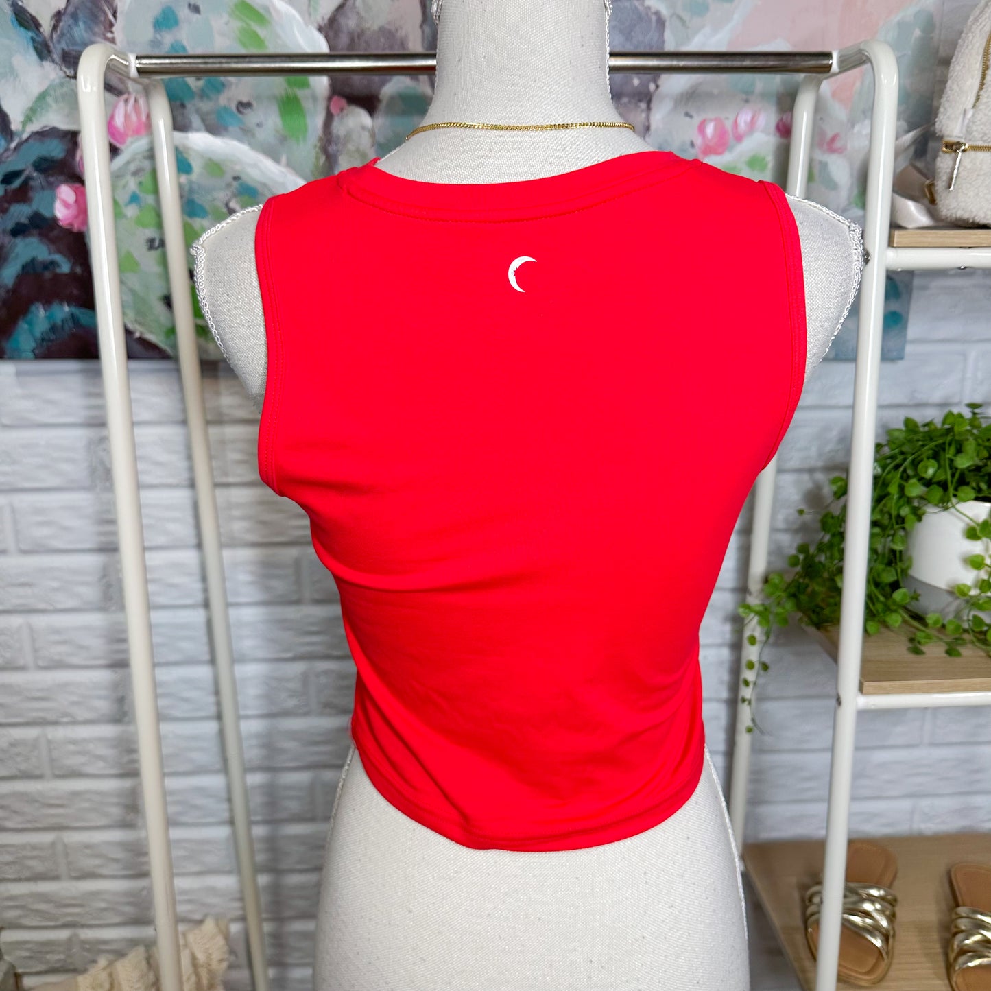 ZYIA Red High-Neck Stronger Cropped Tank (M)