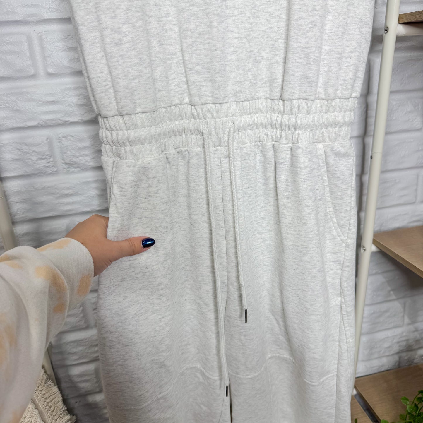 Anrabess Gray Sleeveless Jumpsuit (M)
