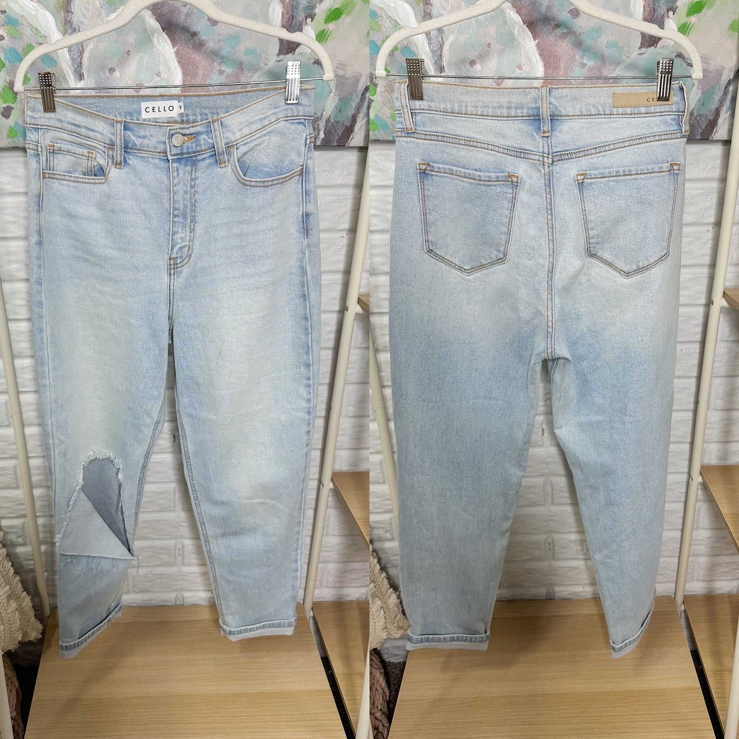 Cello Light Wash High Rise Mom Jeans Size 9