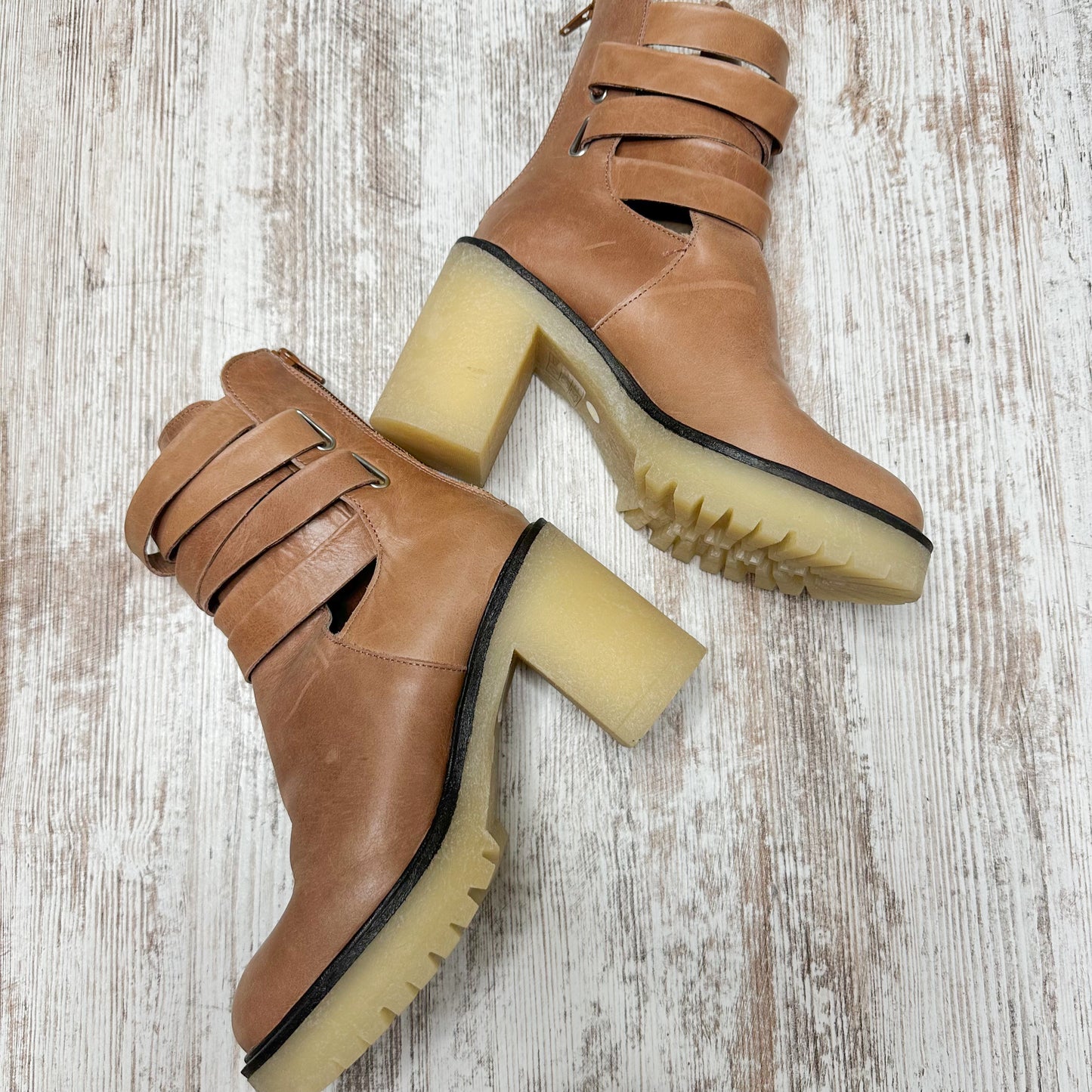 Free People Jesse Cut Out Boots in English Tan Size EU 36 - US 6