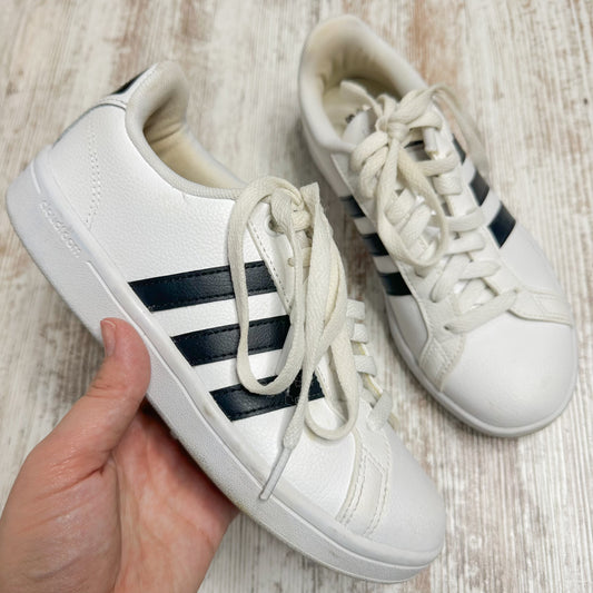 Adidas Classic Grand Court Tennis Shoe Size 6