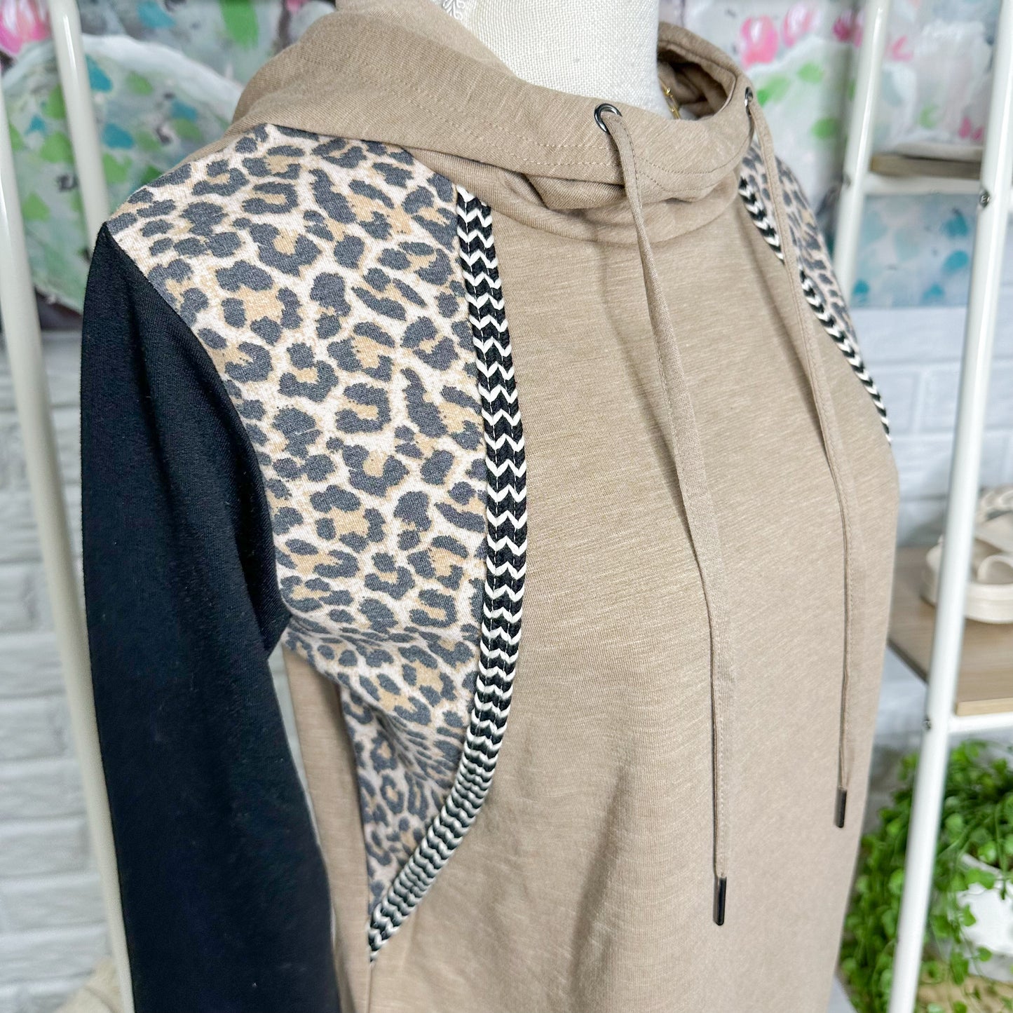 Maurice’s New Homeward Leopard Color-block Hoodie Size XS