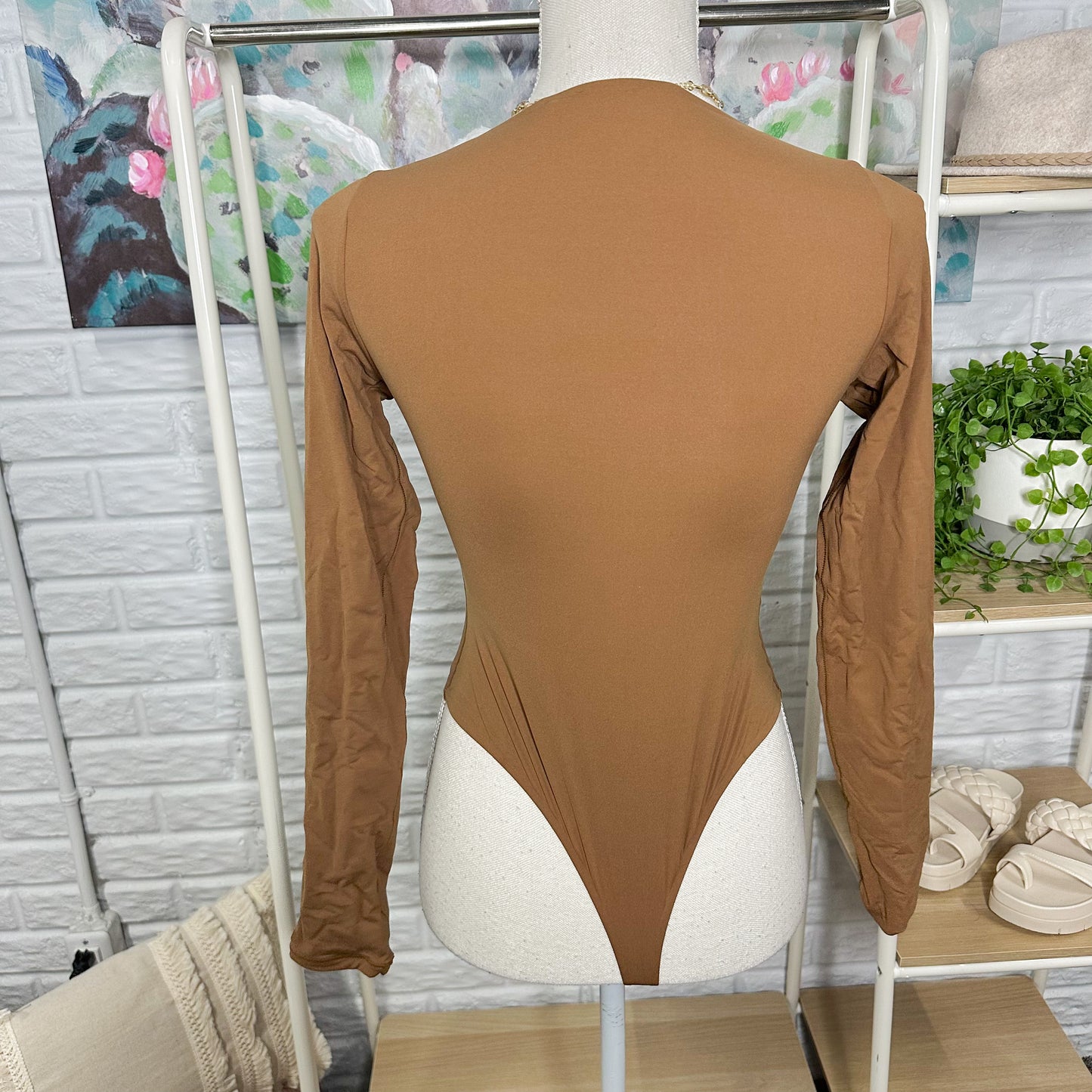Colorfulkoala New Scoop Neck Long Sleeve Bodysuit (L)