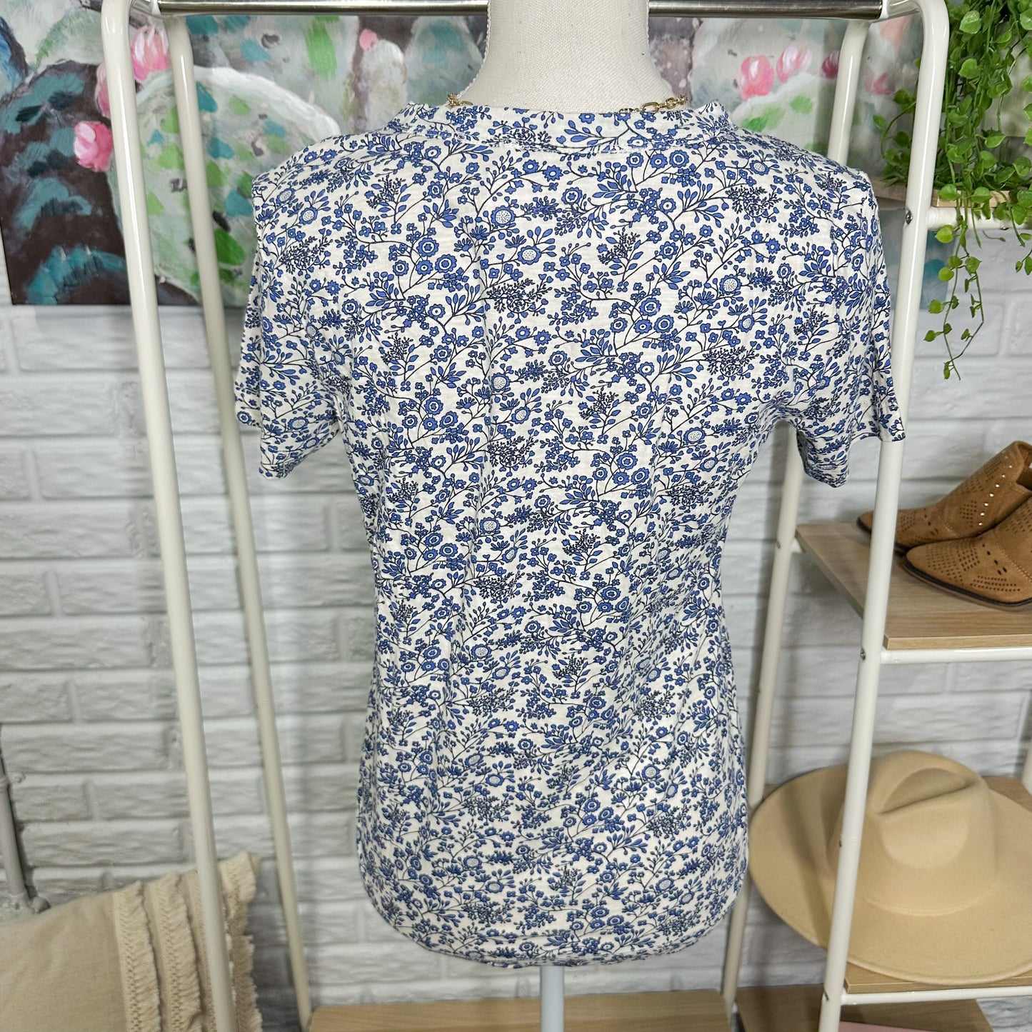 LOFT New Paris Everyday Crew Tee Size Small