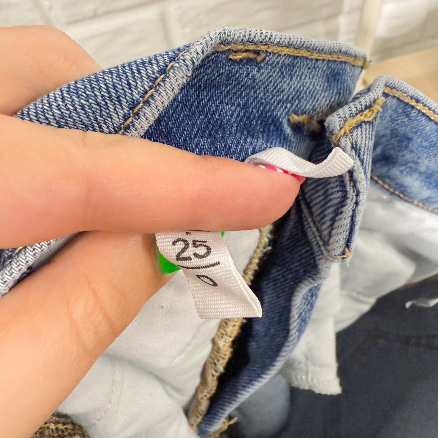 LOFT High Rise Slim Fit Jeans (0/25)