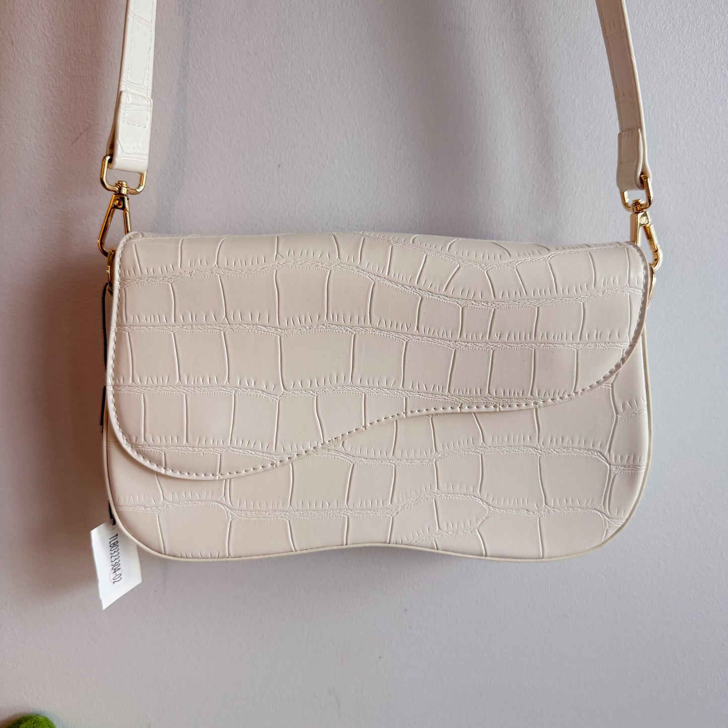 Telena New White Shoulder Bag