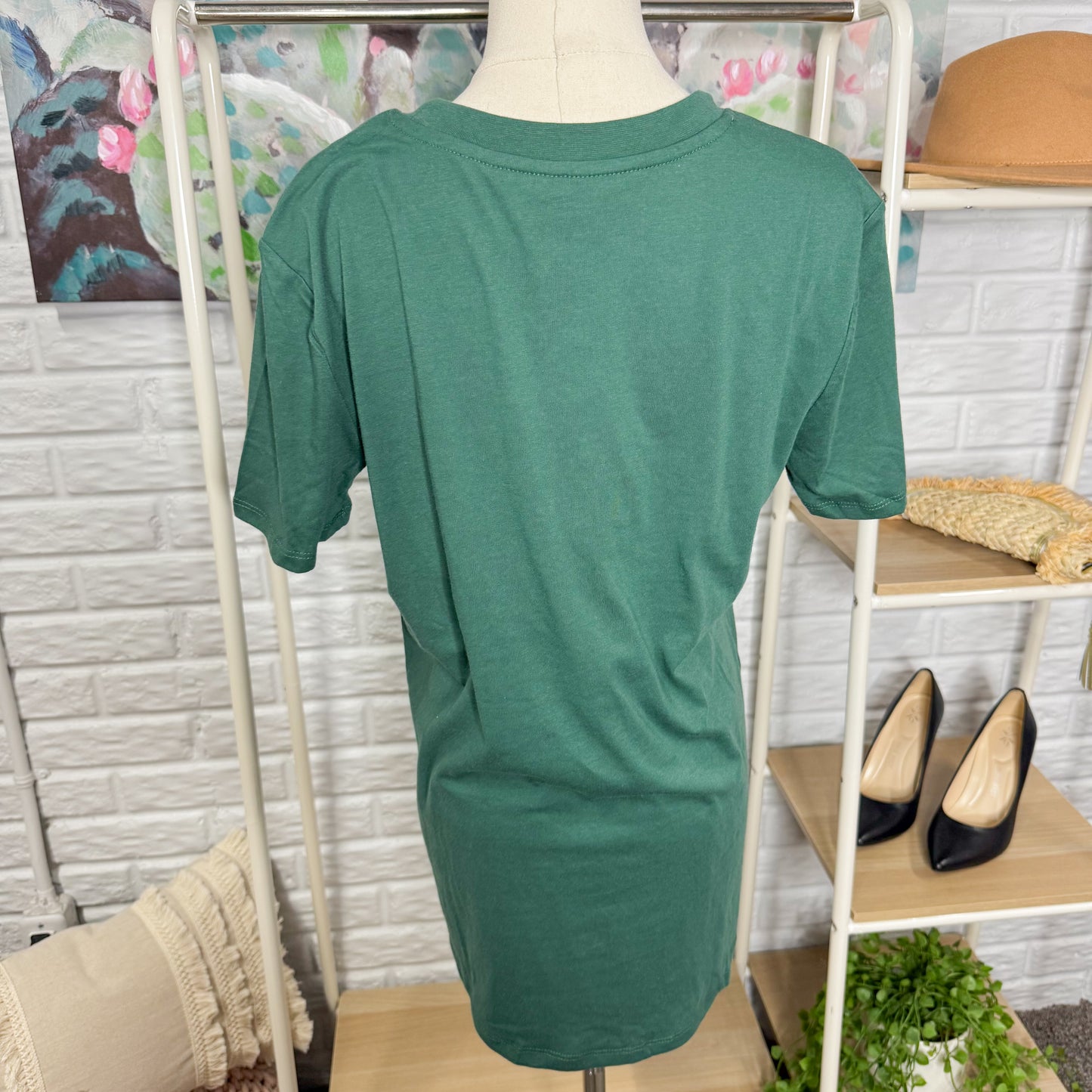 Maurice’s New Green Ford Bronco Christmas Tree Graphic Tee (XS)