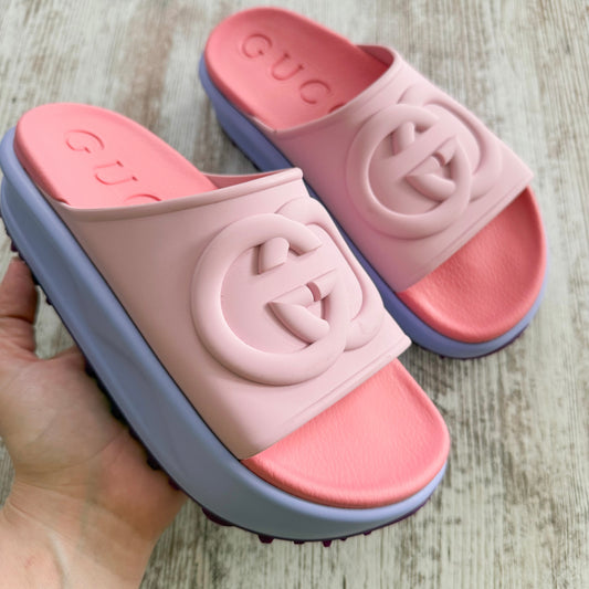 Gucci Miami Embossed Platform Slide Sandal Interlocking Gs (37/7)