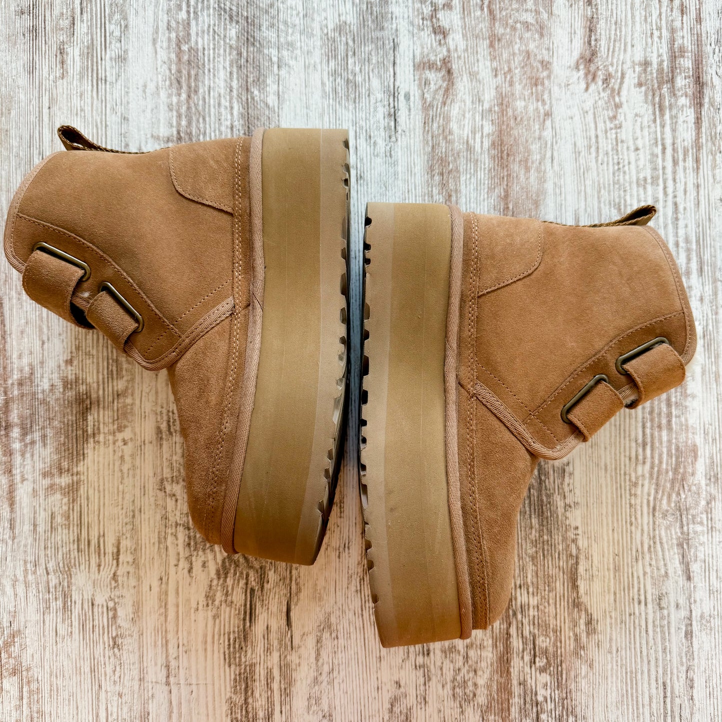Ugg Women’s Neumal Platform Chestnut Boot (6)