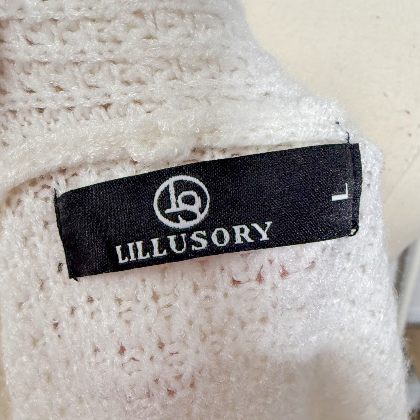 Lillusory Ivory Chunky Knit Cardigan (L)