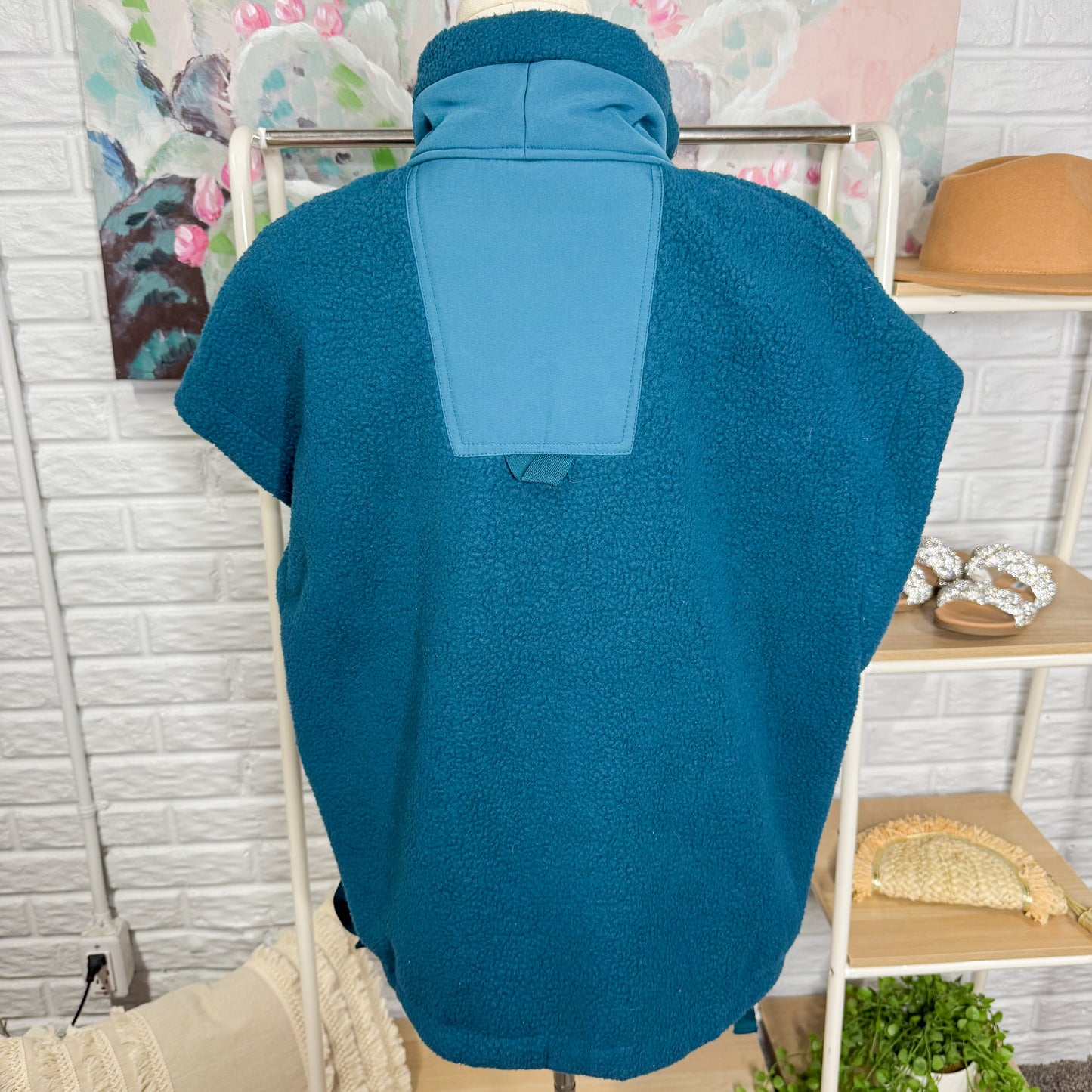 Gozoloma Blue Fleece Vest (L)