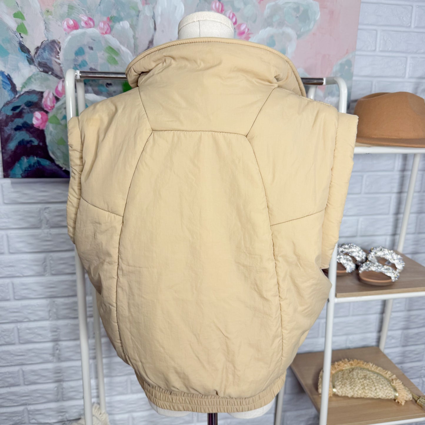 Tan Puffer Vest (L)