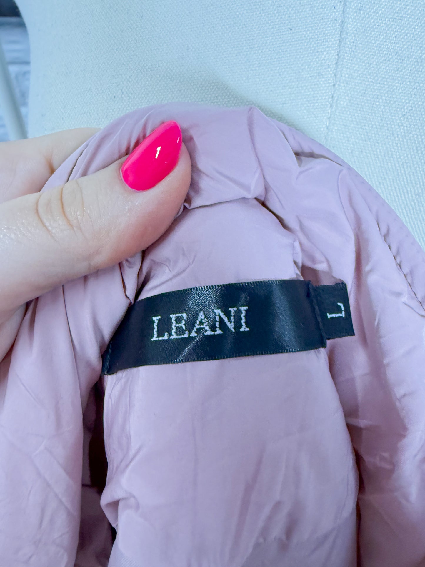 LEANI Oversized Lightweight Puffer Jacket (L)