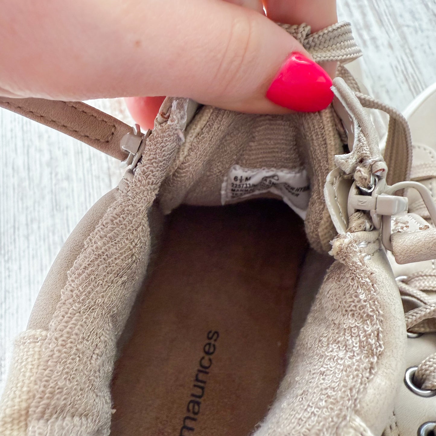 Maurice’s SuperCush Nora Hybrid Sneaker (6.5)