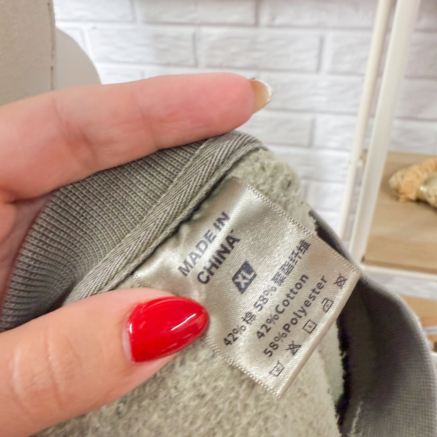 Hatant Green Acid Wash Cropped Sweater (XL)