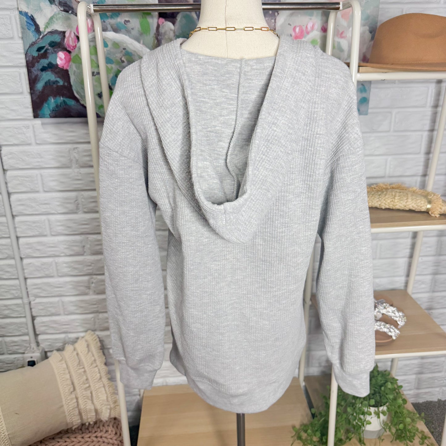 Maurice’s Grey Ribbed Knit Hoodie (XS)