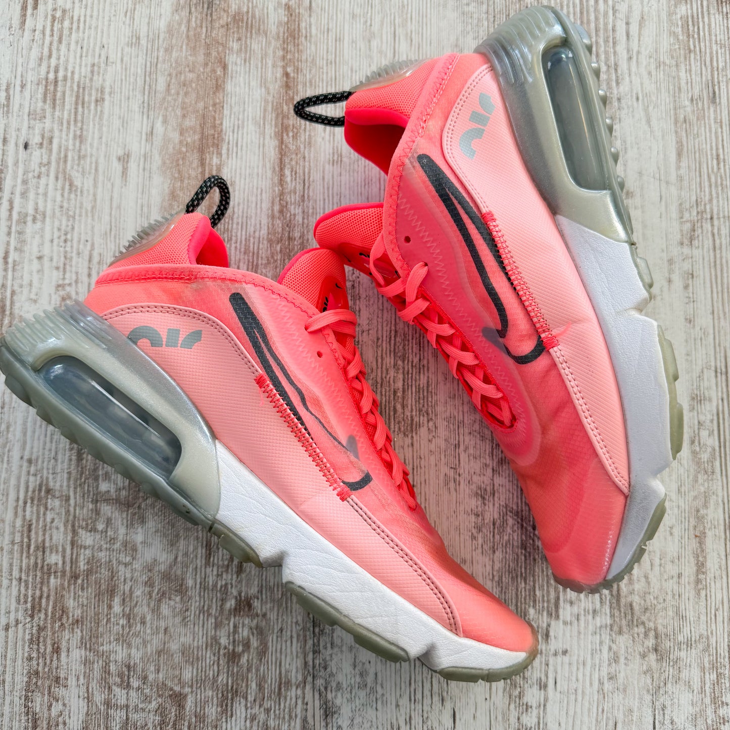 Nike Air Max 2090 Lava Glow Athletic Running Shoes CT7698-600 Sneakers (8.5)