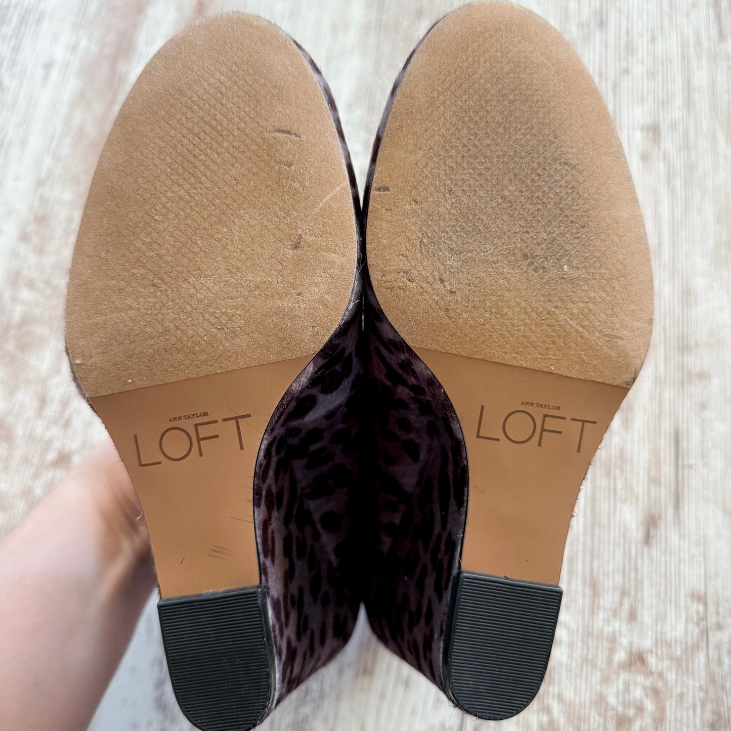 LOFT Gray Leopard Calf Hair Wedges (6)