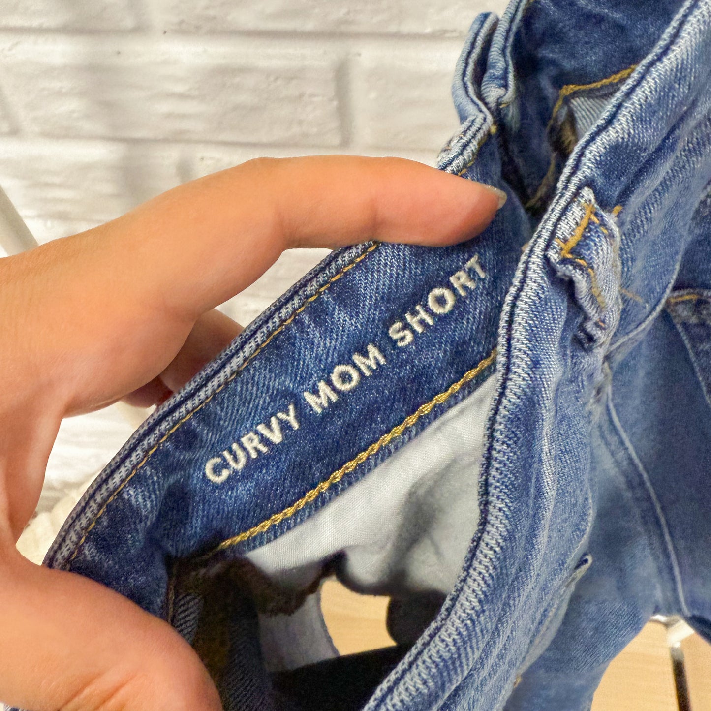 American Eagle Curvy Mom Shorts (10)