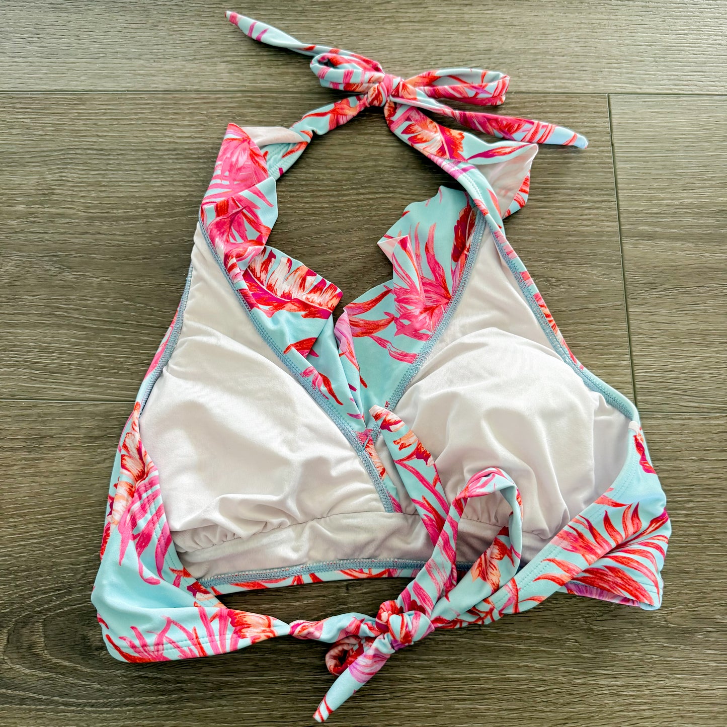 Cupshe Sea Leaves Ruffled Halter Bikini Top & High-Rise Bottoms Set (M)