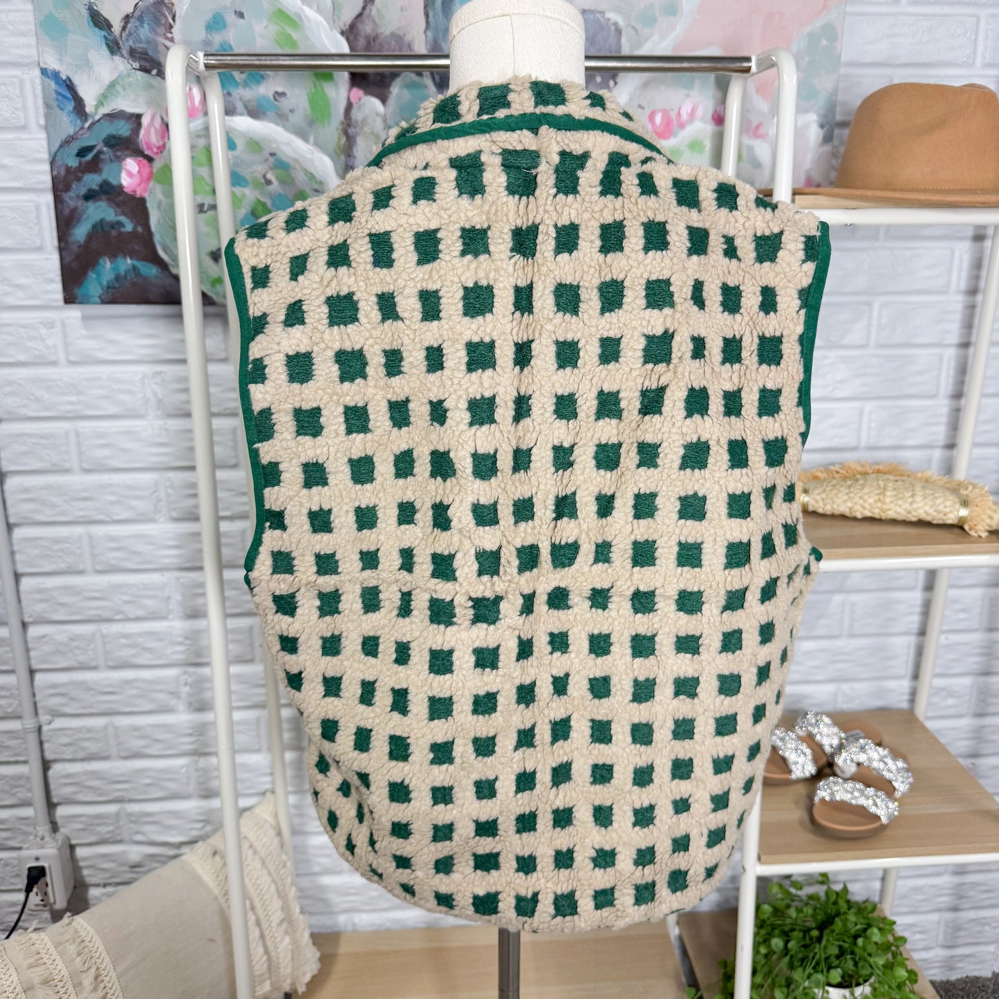 PUWEI New Green Checkered Sherpa Vest (M)