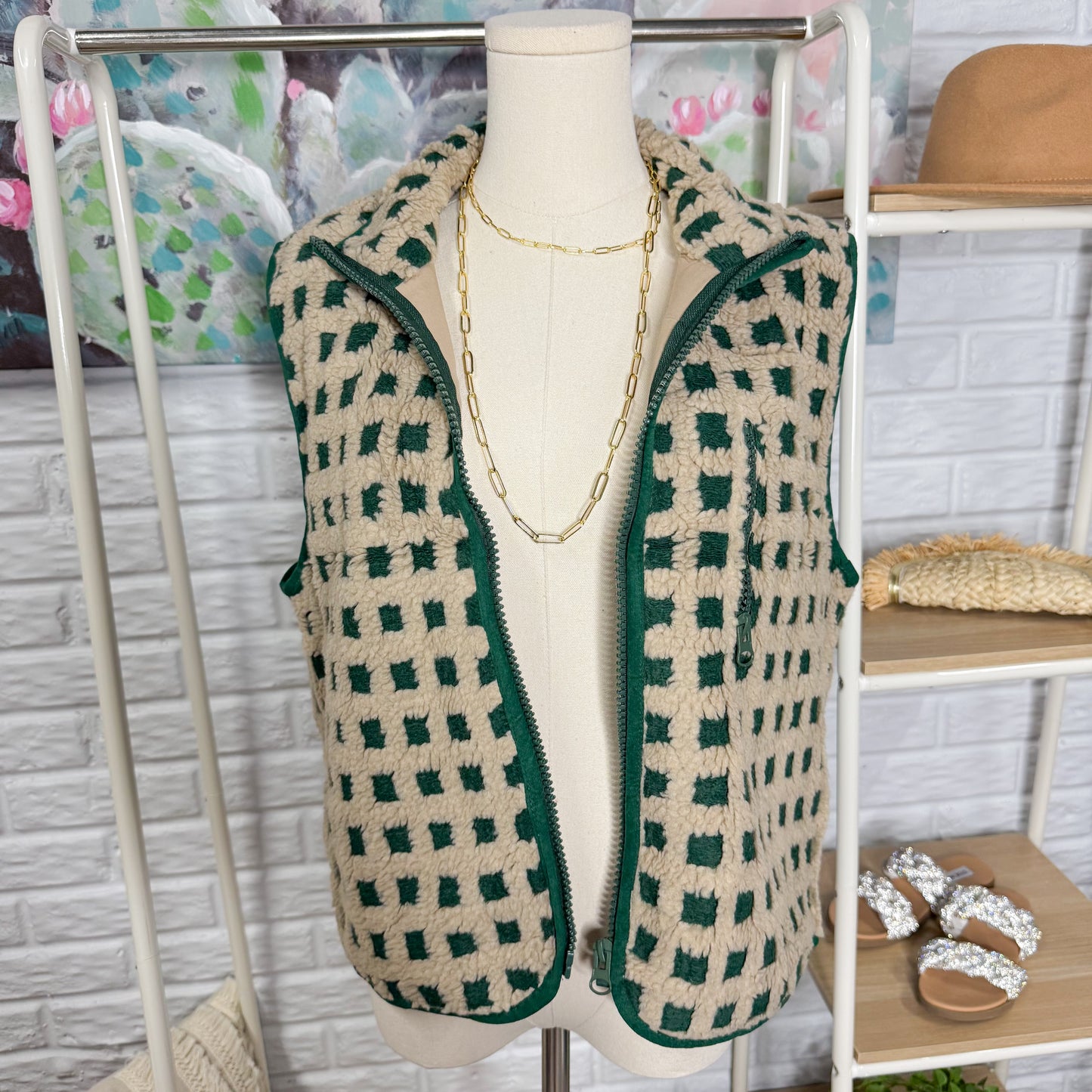 PUWEI New Green Checkered Sherpa Vest (M)