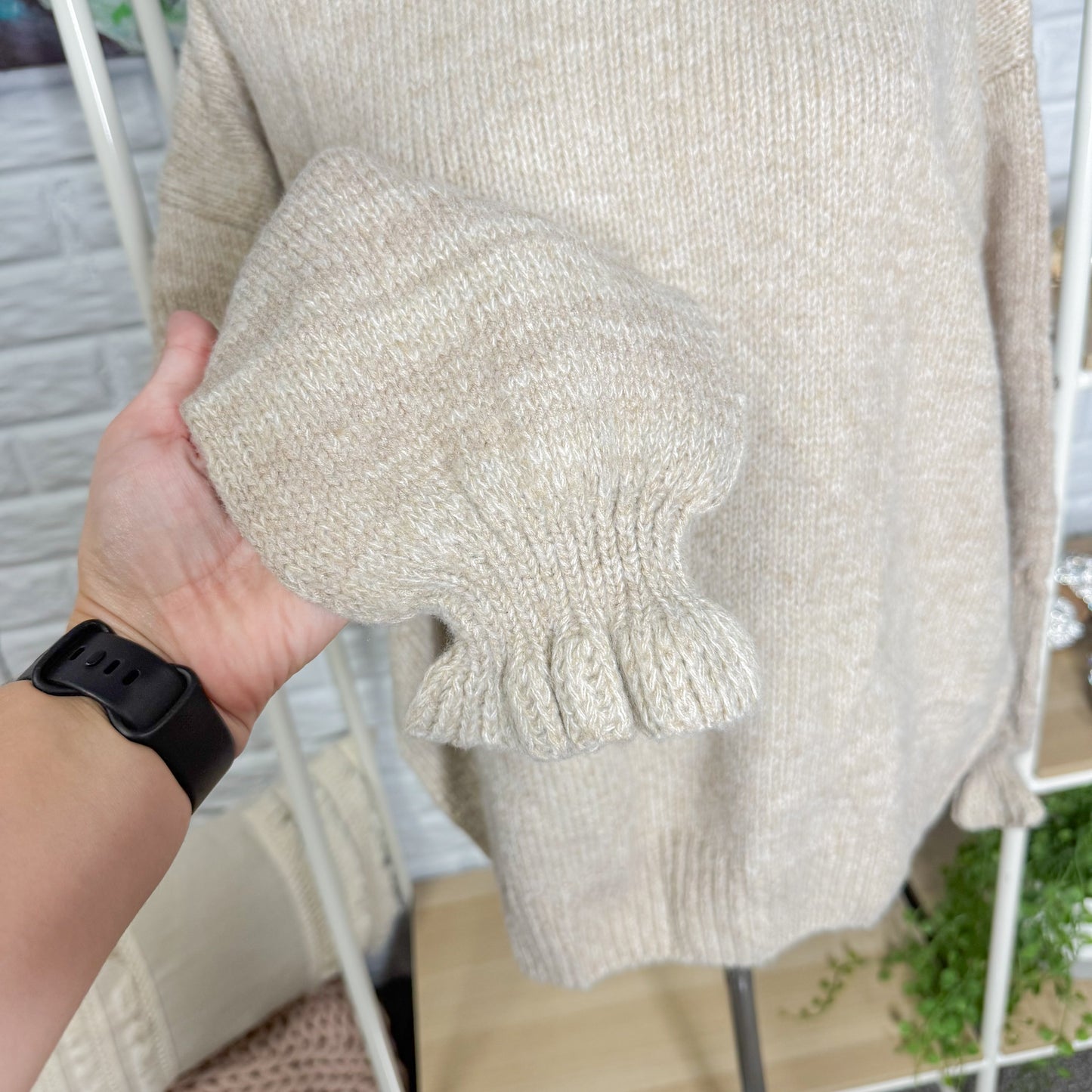 Simplee New Oversized Ruffle Sweater (S)