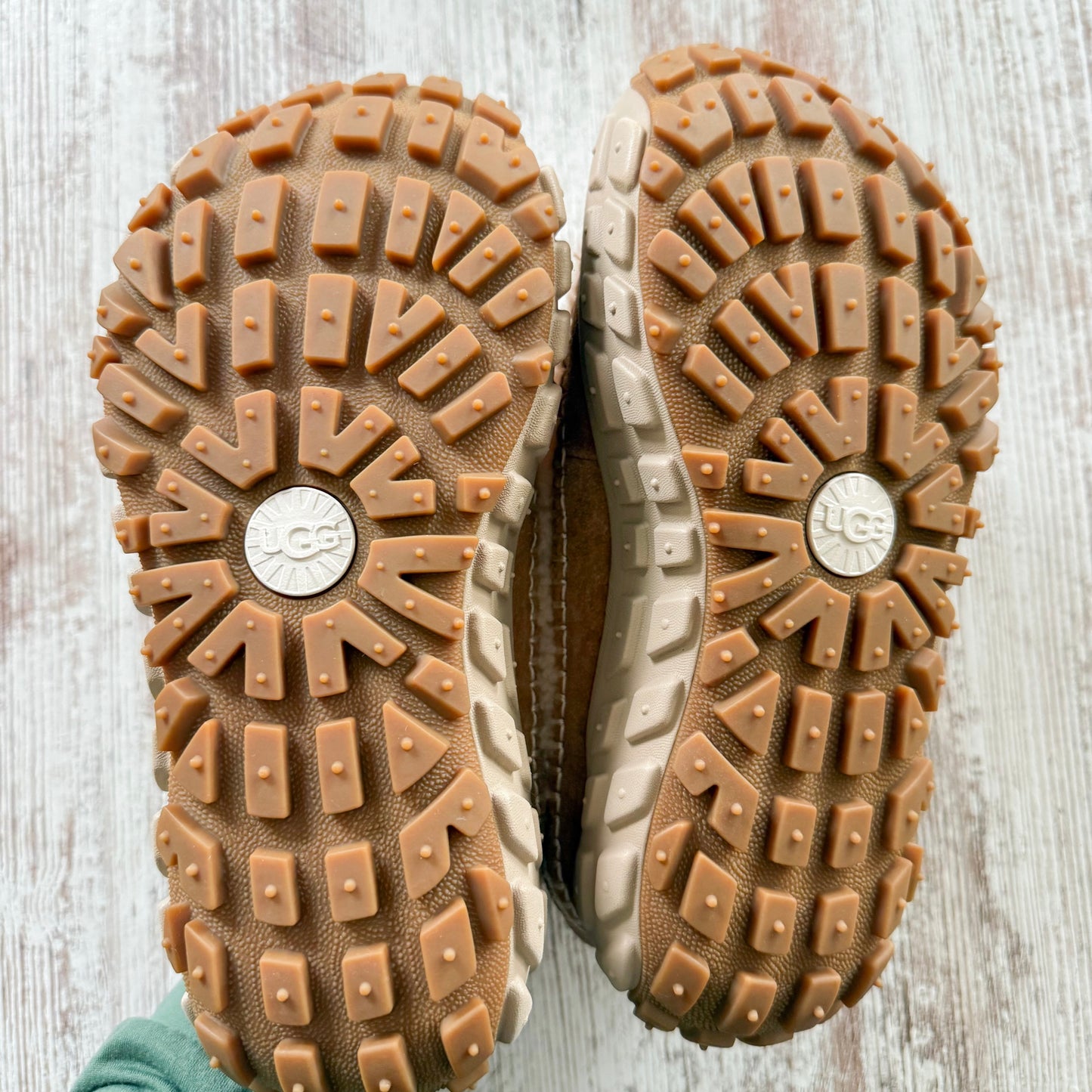 UGG New Venture Daze Cozy Shearling Shoes (6.5)