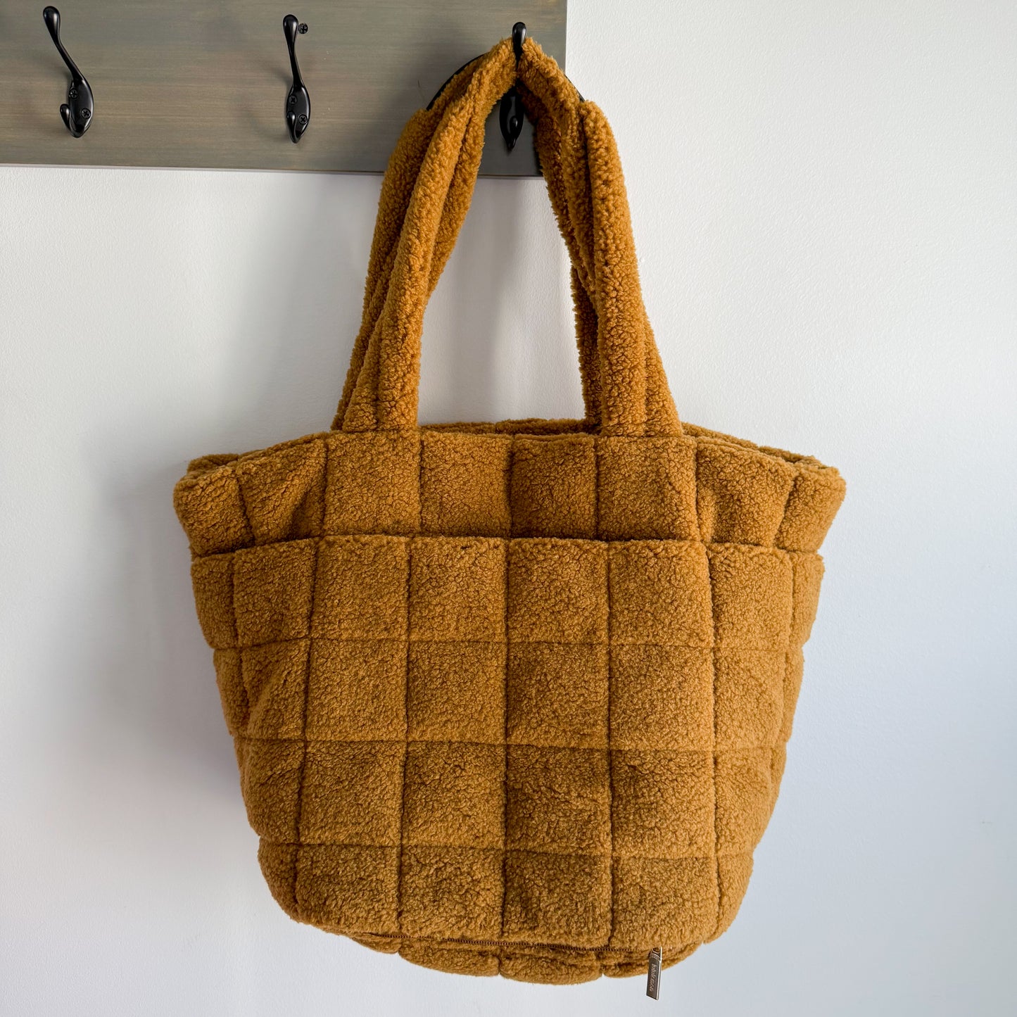 Lululemon Quilted Grid Tote Bag 26L *Fleece / Burnt Caramel