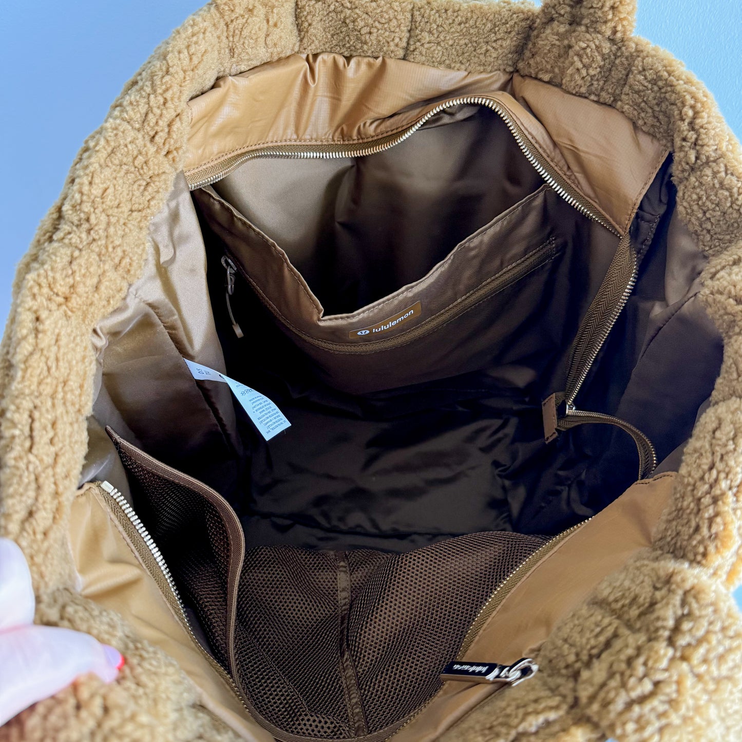 Lululemon Quilted Grid Tote Bag 26L *Fleece / Burnt Caramel