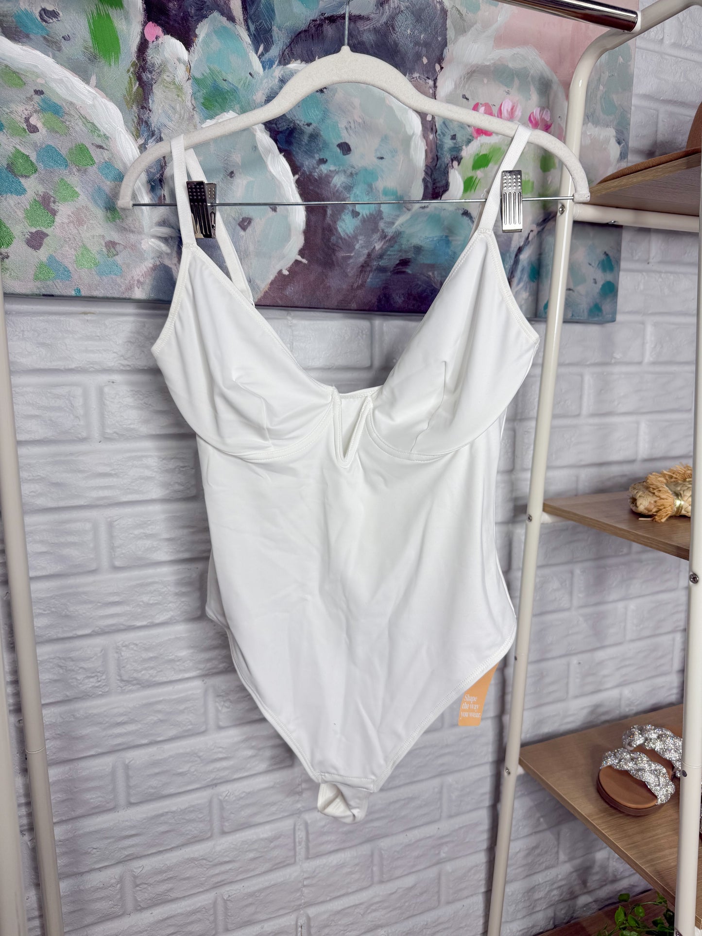 Popilush New White Deep V Bodysuit (M)