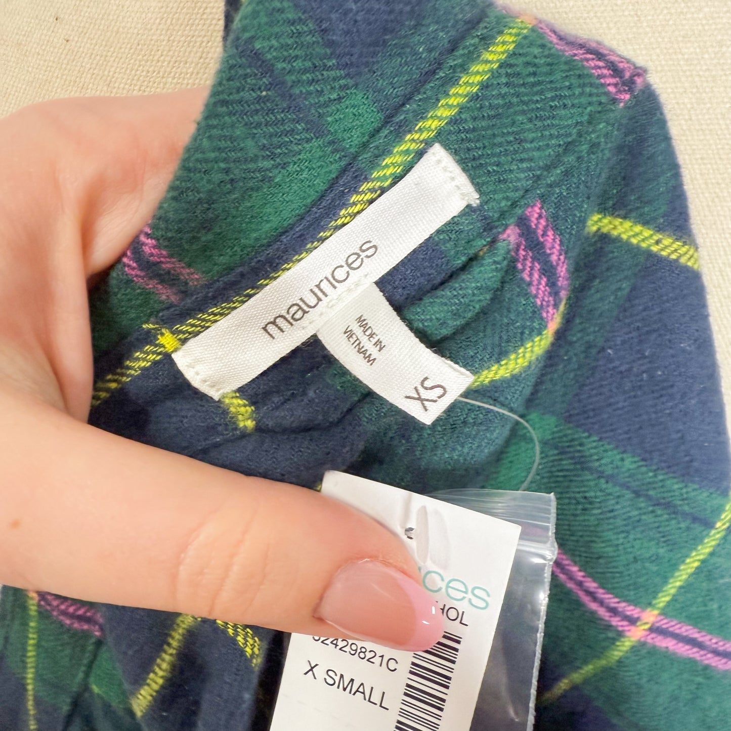 Maurice’s New Green Plaid Button Down (XS)