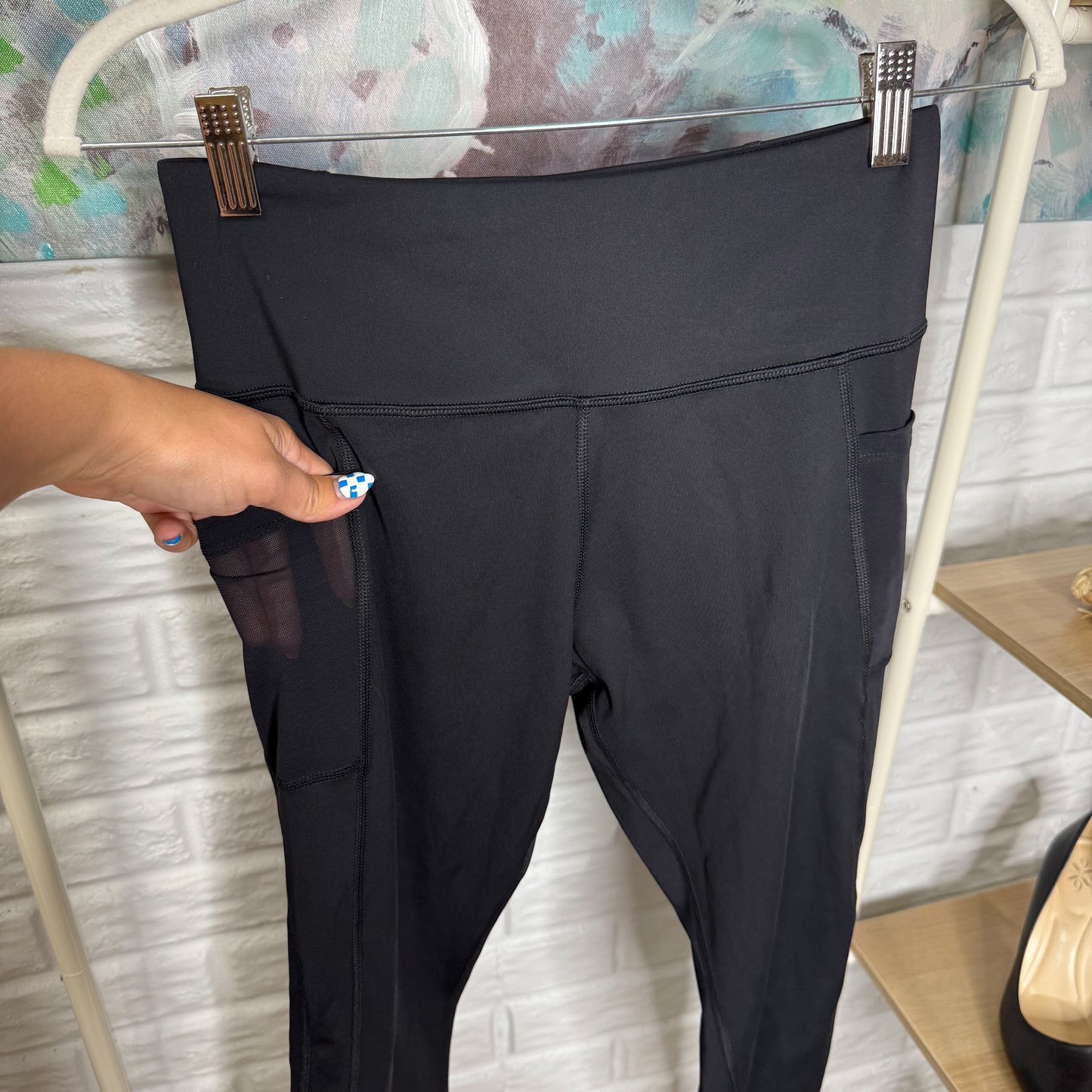 Yvette Black Matching Sports Bra + High-Waisted Leggings (M/L)