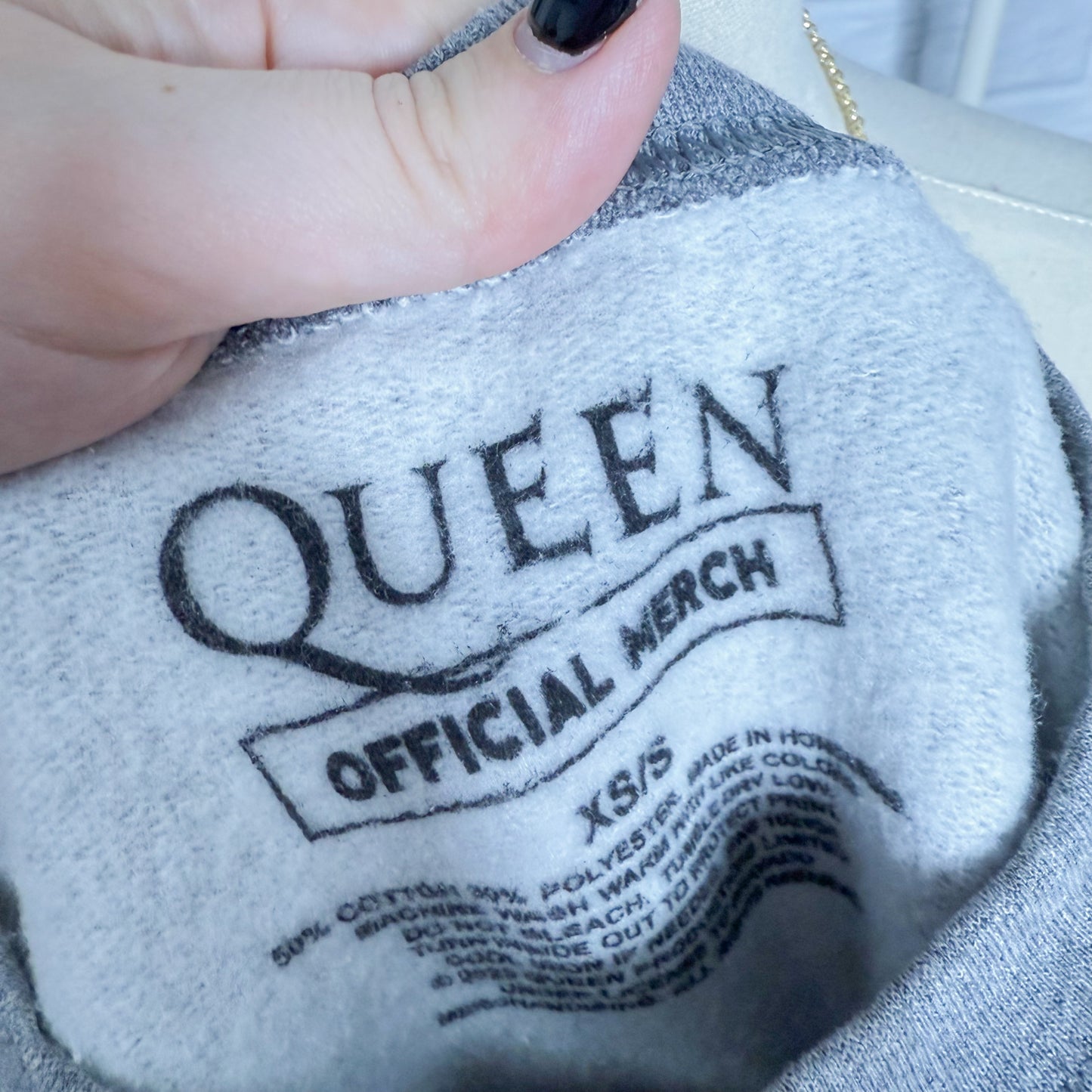Altar’d State Queen Tour ‘75 Graphic Oversized Sweatshirt (XS/S)