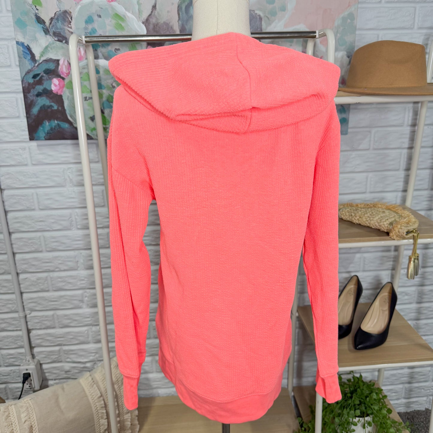 Maurice’s Pink Ribbed Knit Hoodie (XS)