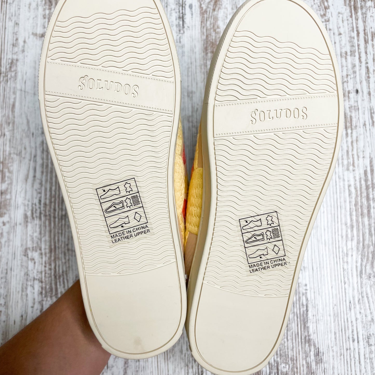 Soludos New Rainbow Wave Sneaker Cream Size 6