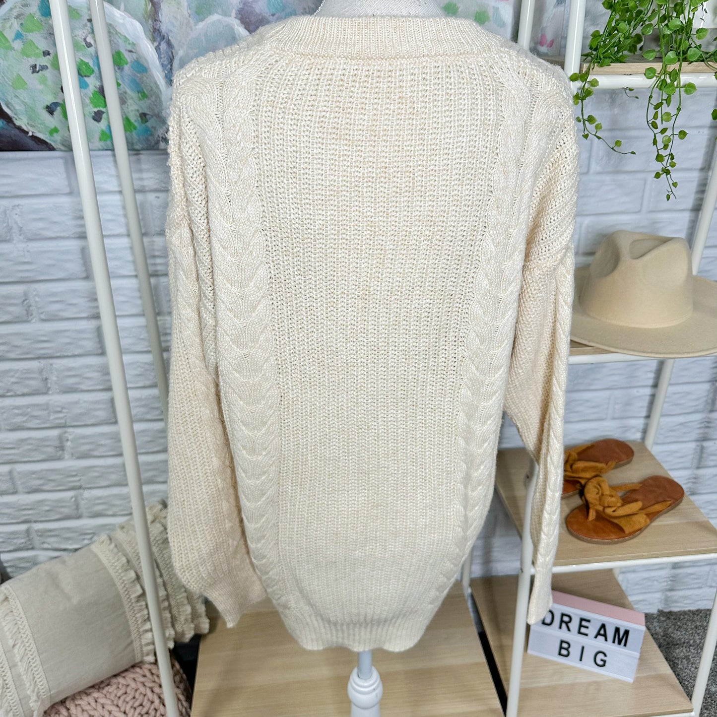 Cream Cable Knit Sweater Size Large