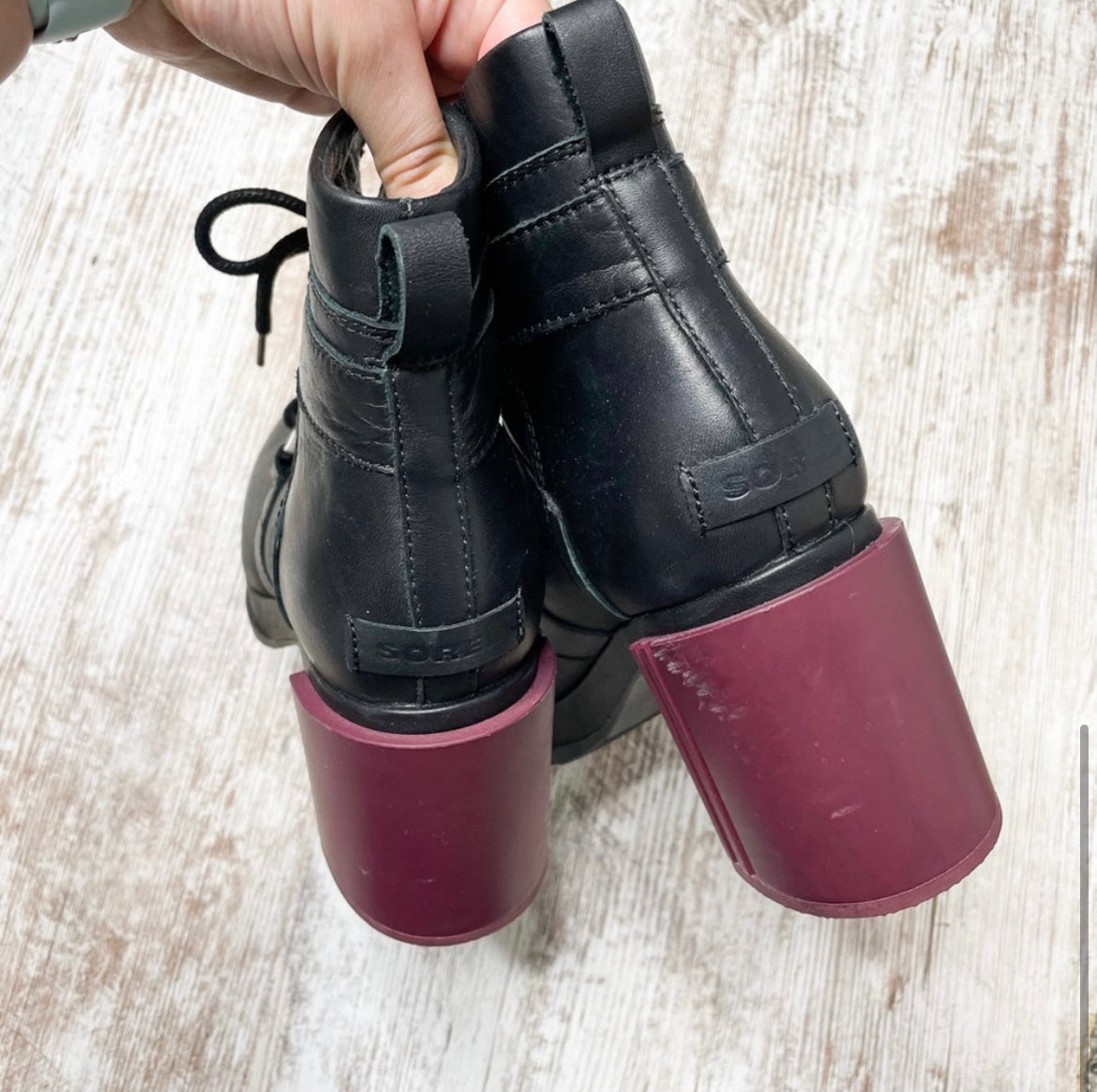 Sorel Margo Lace Up Waterproof Leather Boots Size 9.5