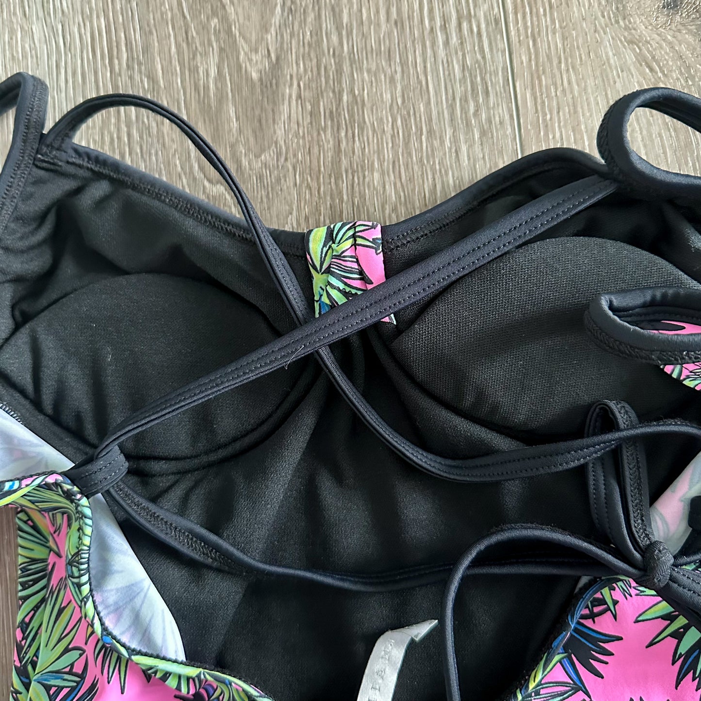 Amiani Tropical Palm Tree One Piece Swimsuit Size Medium