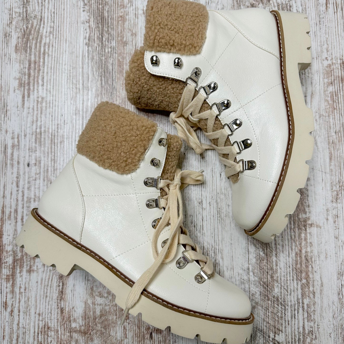 Oasis Society Aaliyah Sherpa Winter Boot Size 6.5