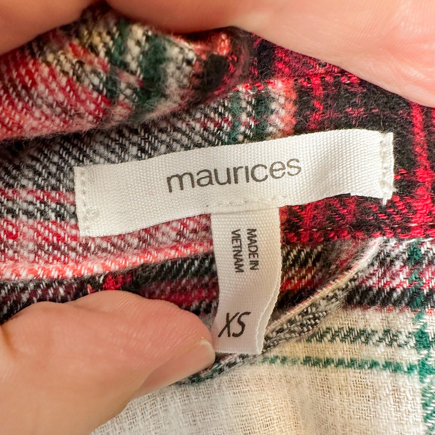 Maurice’s White & Red Plaid Button Down Top Size XS